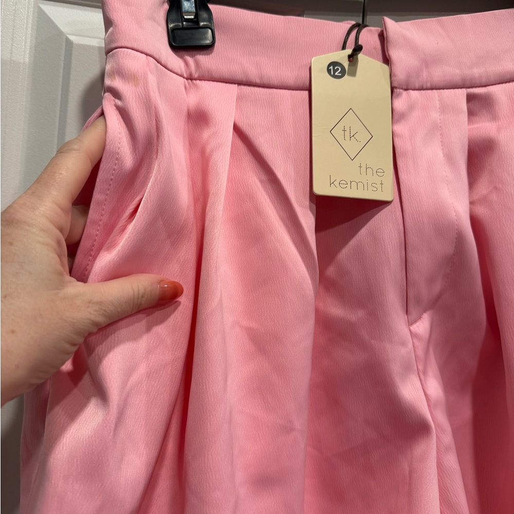 The Kemist High Waist Pink Pleated Shorts - Picture 8 of 9